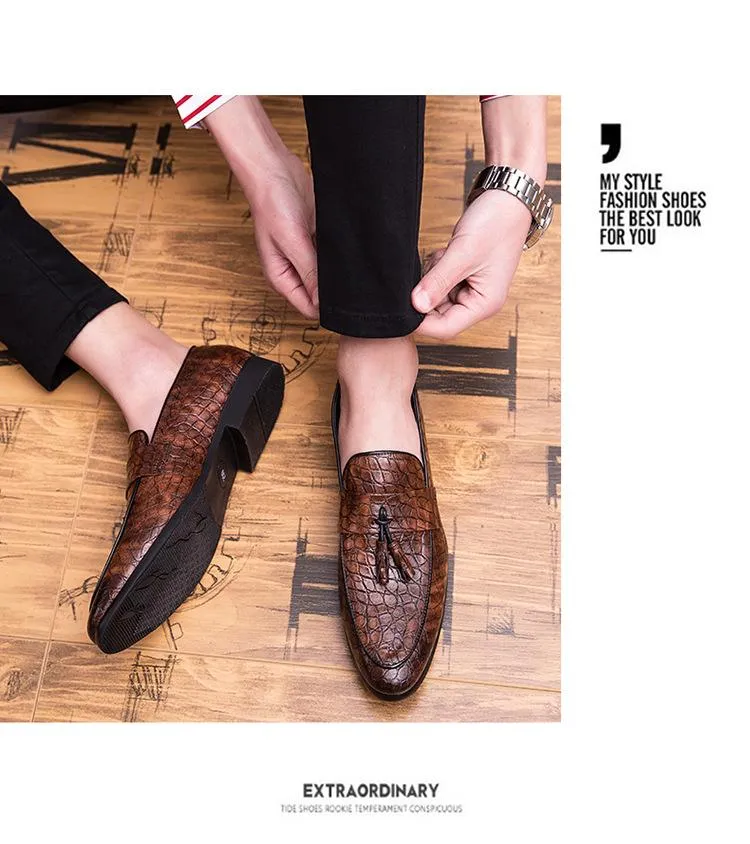 2019 new spring men's British wind foreign trade large size pointed shoes pattern casual trend breathable men's shoes