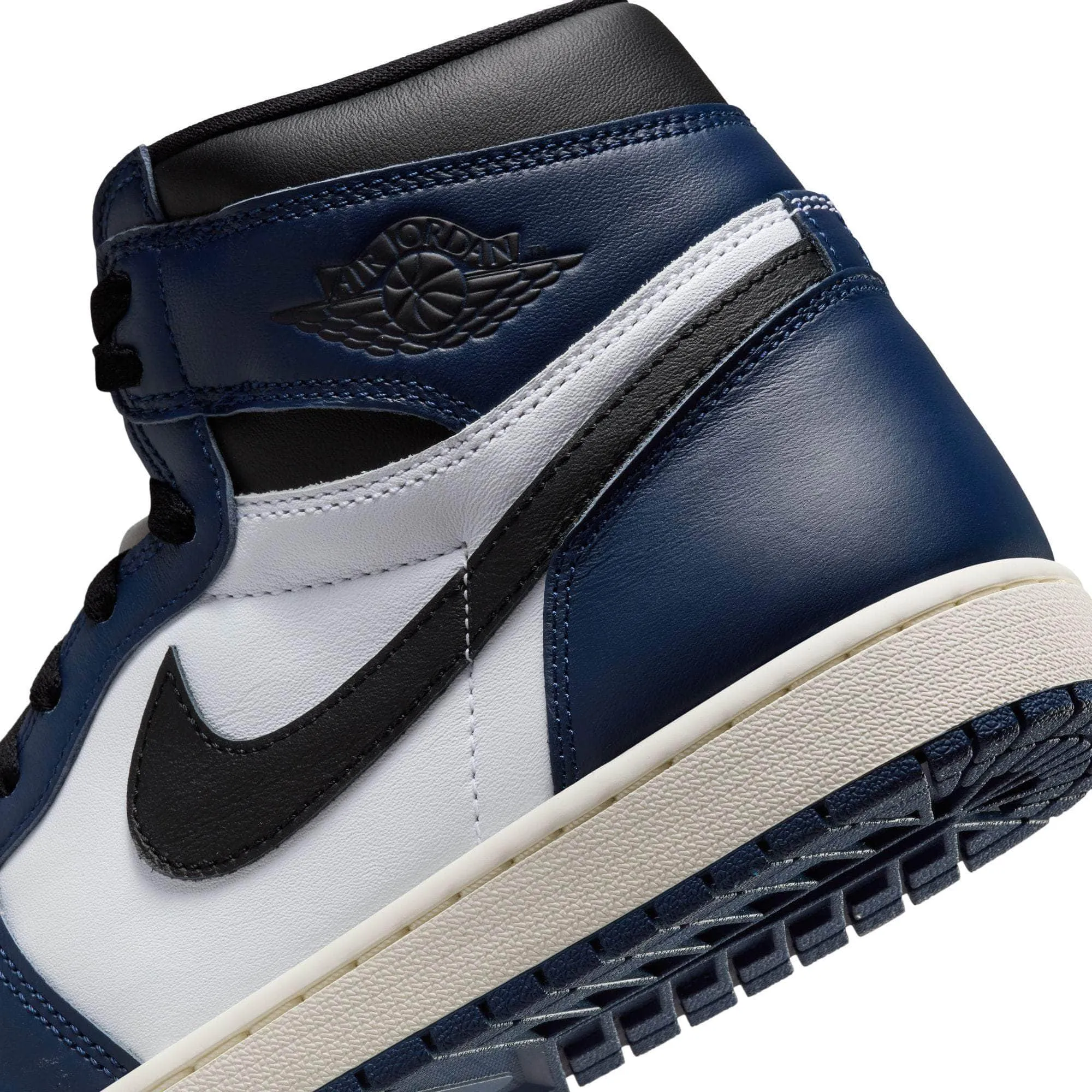 Air Jordan 1 Retro High OG "Midnight Navy" - Men's