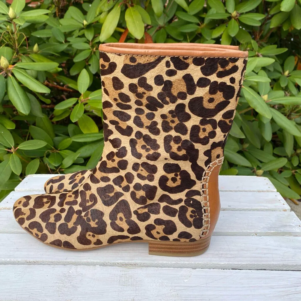 B. Makowsky Leopard Print Calf Hair Ankle Booties - Size 9