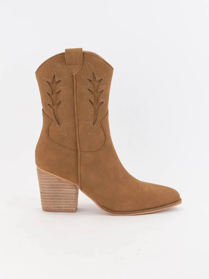 CUTOUT COWBOY BOOTIE