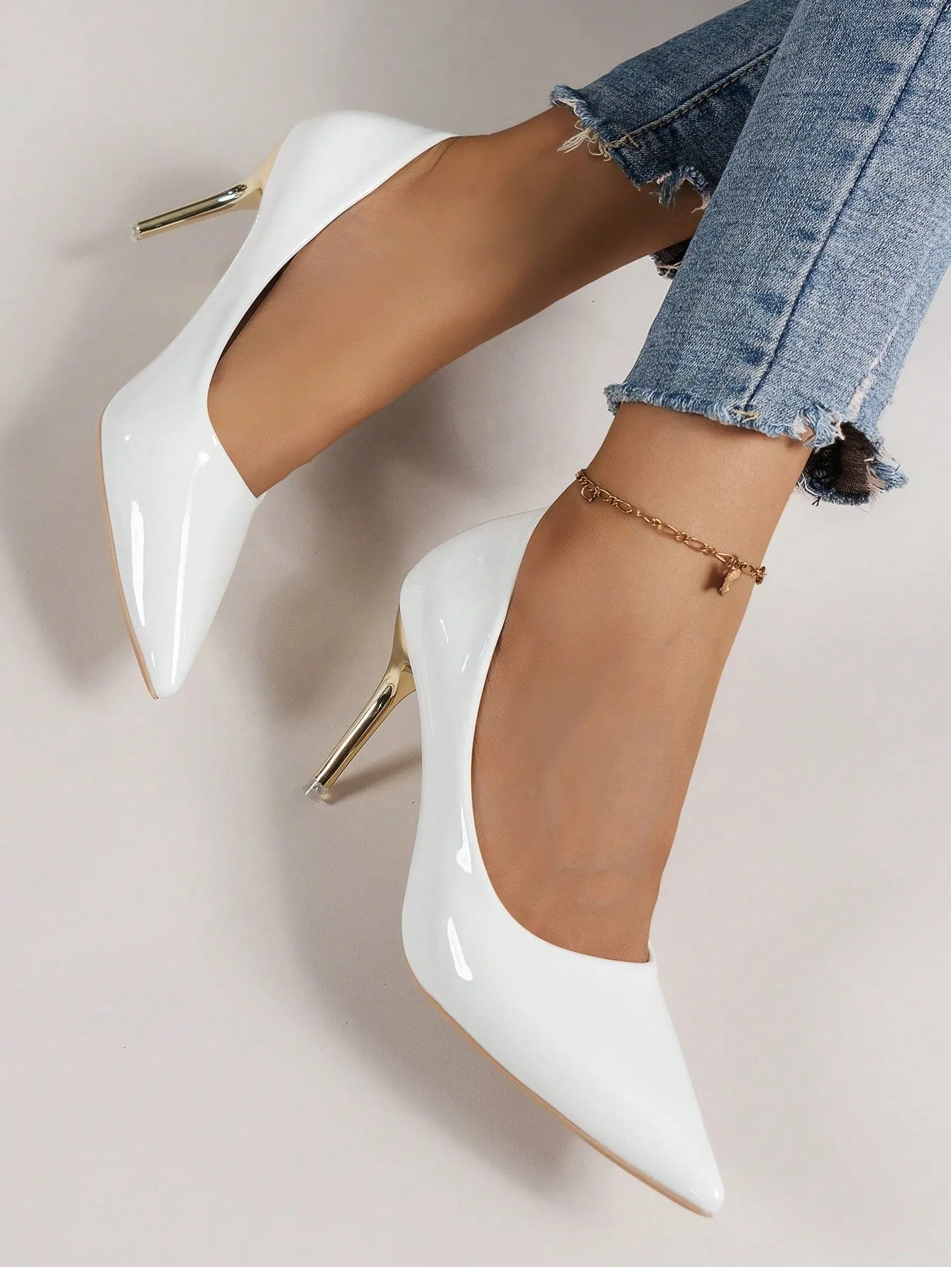 Elegant Pointed Toe Shiny Patent Leather High-Heeled Pumps