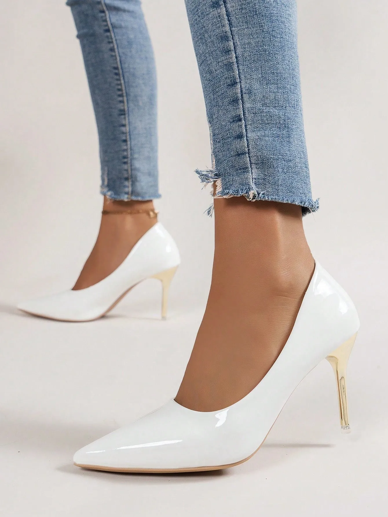 Elegant Pointed Toe Shiny Patent Leather High-Heeled Pumps