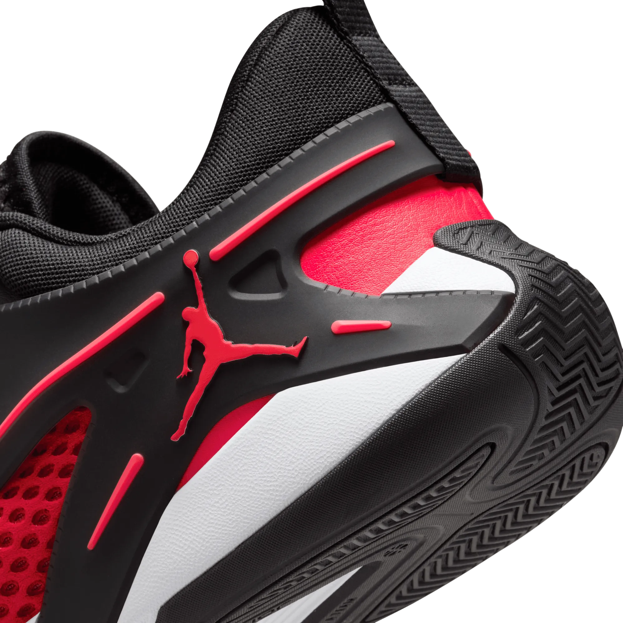 JORDAN HEIR PF "BLOODLINE" BASKETBALL SHOES