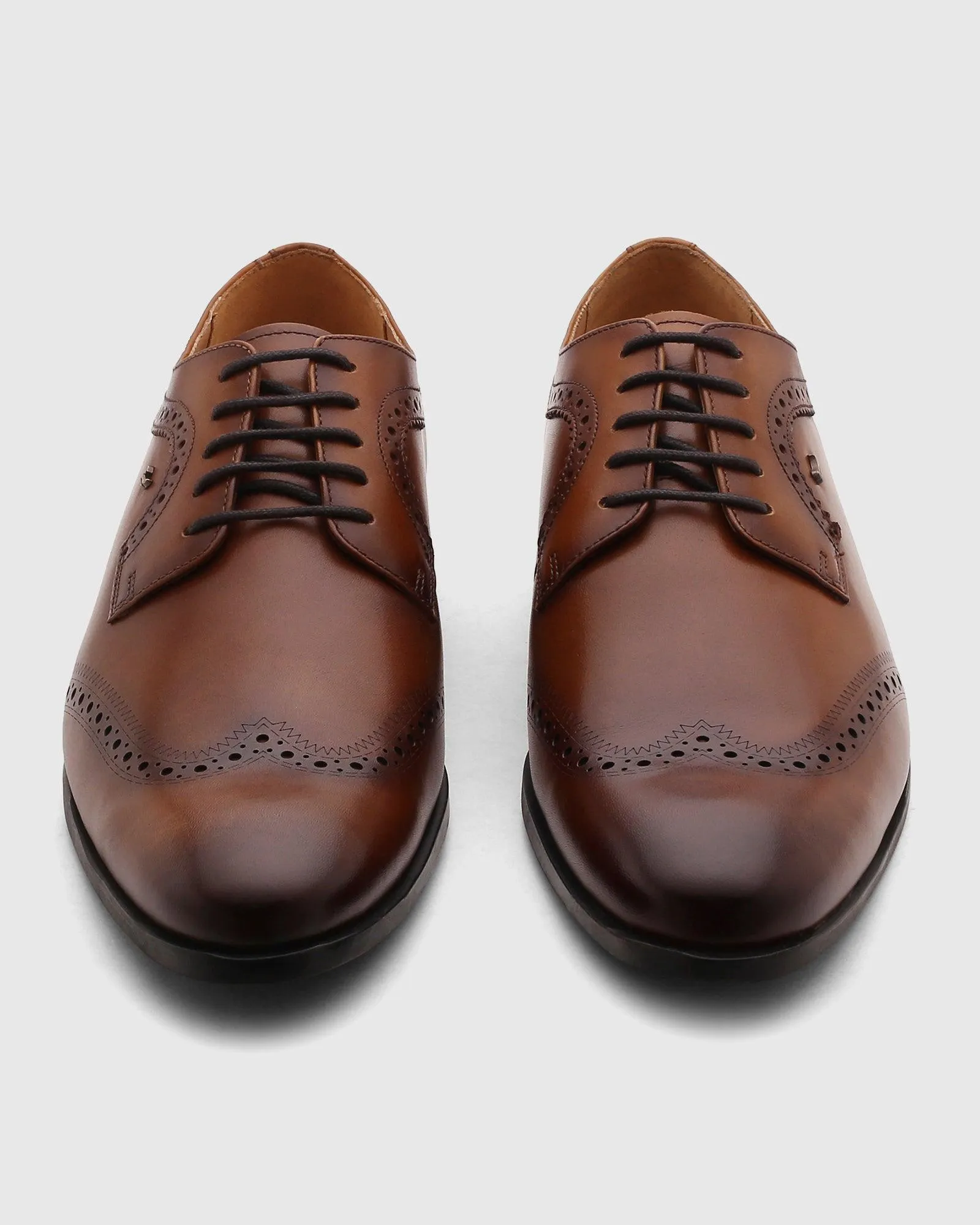 Leather Tan Solid Derby Shoes - Qoet