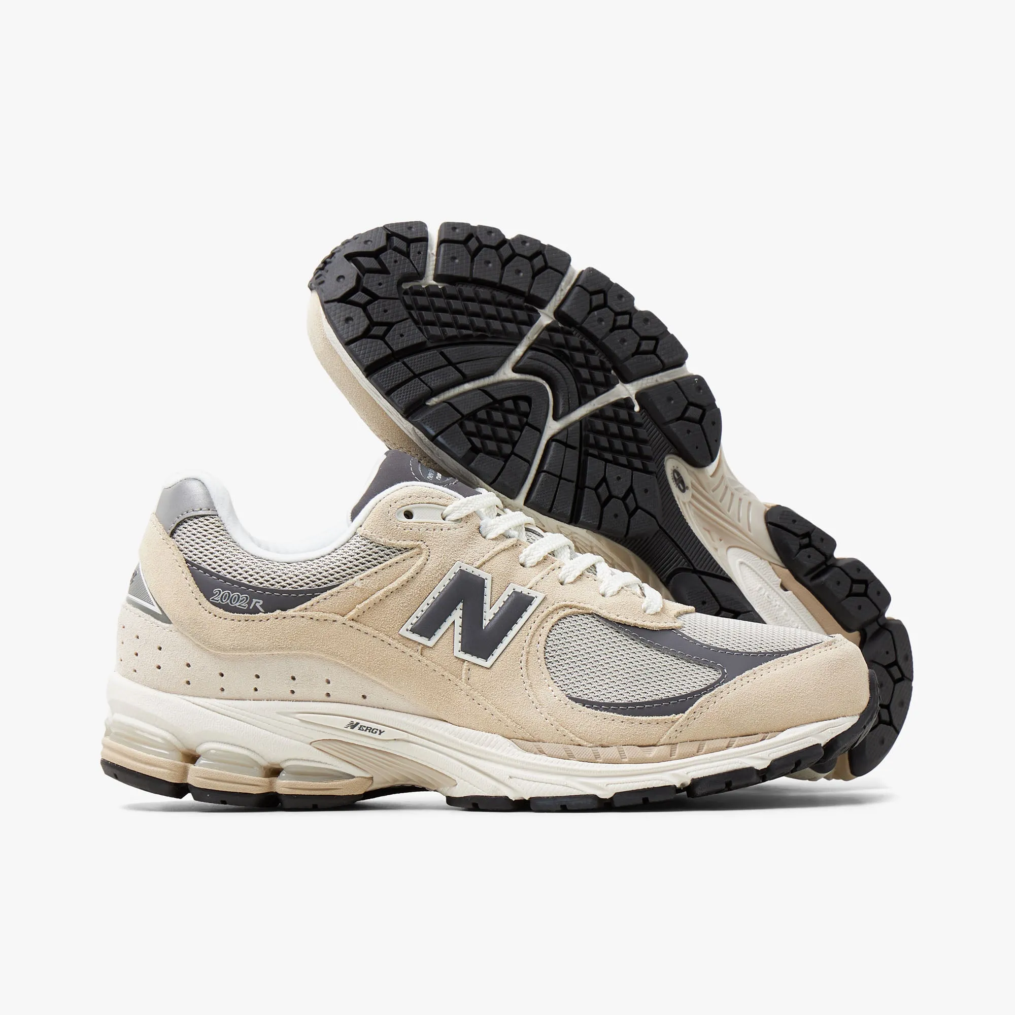 New Balance 2002RFA Sandstone / Magnet