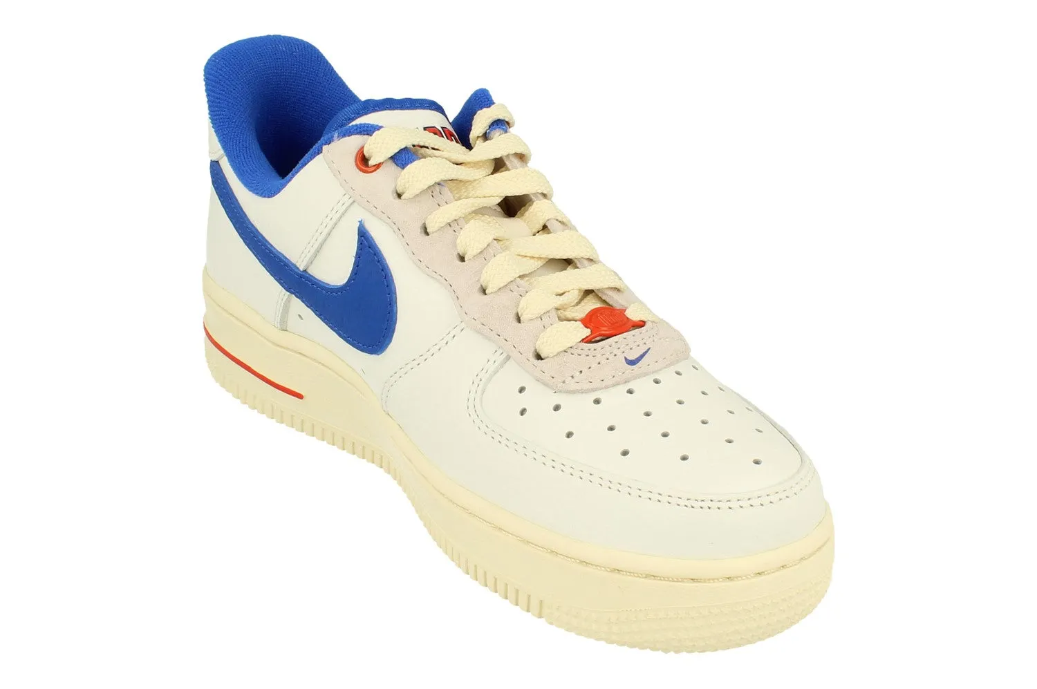 Nike Womens Air Force 1 07 Lx Trainers DR0148 100