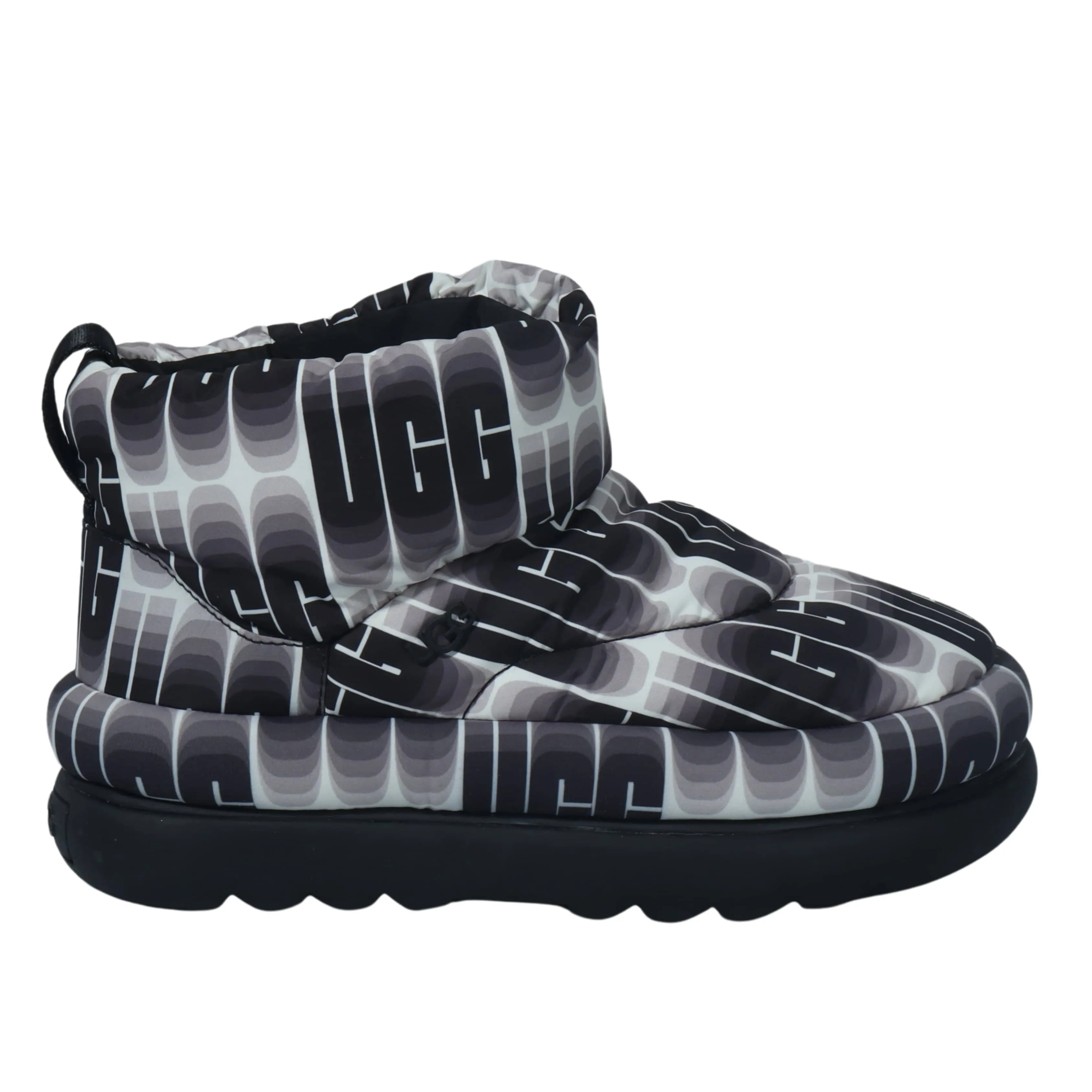 UGG - Classic Maxi Wavelength Mini boots